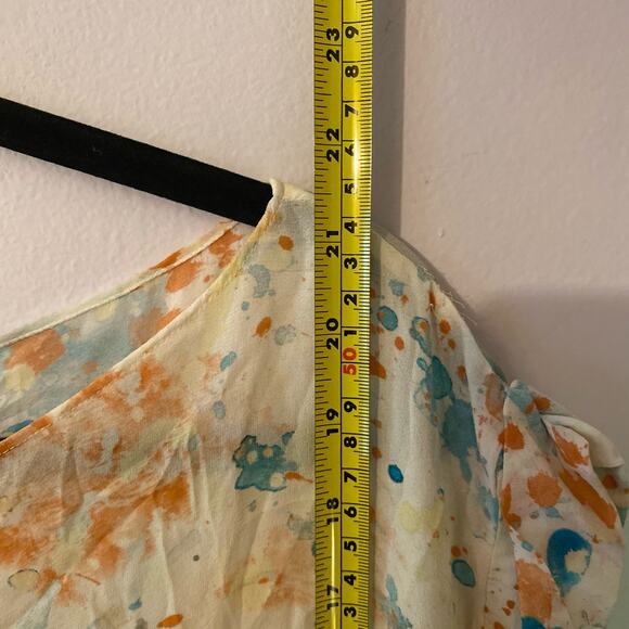 Alice + Olivia Women's size Medium White Multicolor Paint Splattered Silk Blouse - Picture 8 of 9